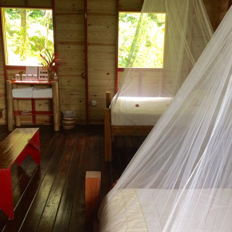 Roots Jungle Retreat Vila Marigot Exterior foto