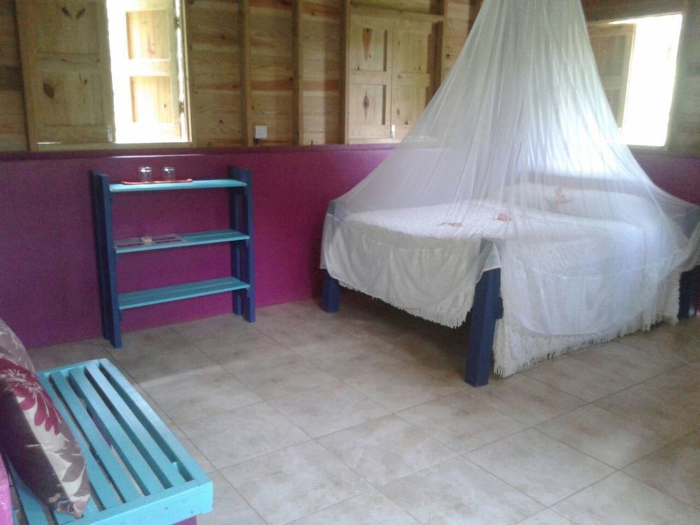 Roots Jungle Retreat Vila Marigot Exterior foto